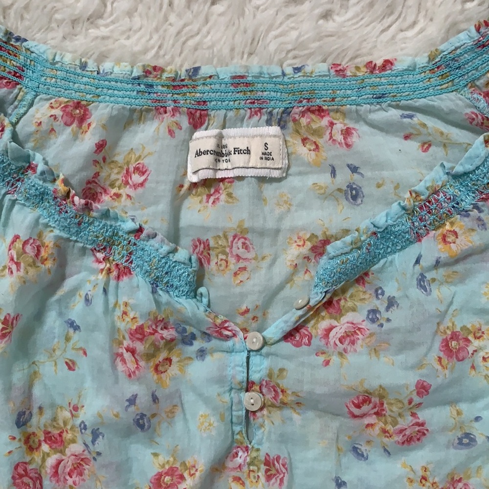 Abercrombie and Fitch floral top women’s small - Picture 3 of 8